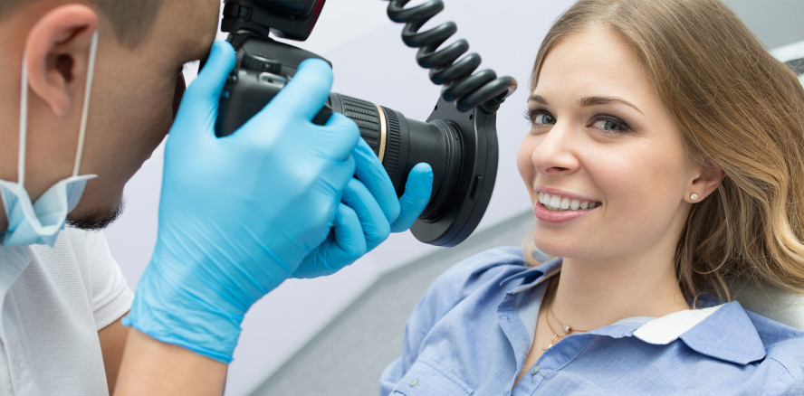 Say „cheese“! Interdentale 2023: Dentalfotografie im Februar