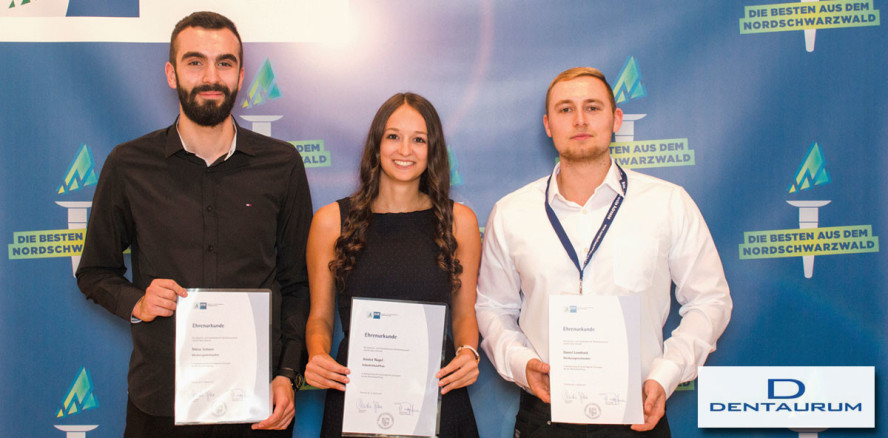 Auszubildende von Dentaurum werden geehrt: Erfolgreicher Abschluss