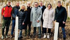 Dentaurum pflanzt Zukunft: Große Baumspende für die Region