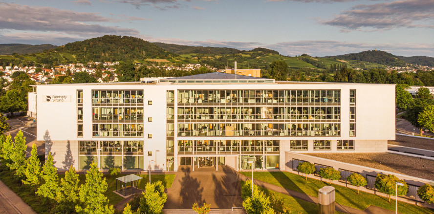 Dentsply Sirona: 60 Jahre dentale Innovationen „Made in Bensheim“