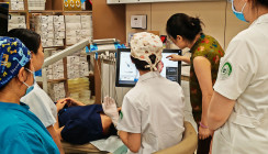 Dentsply Sirona spendet hochmoderne Geräte an Smile Train Partner in Asien