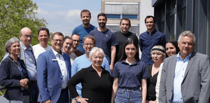 DGZI-Modul Keramikimplantologie erfolgreich implementiert