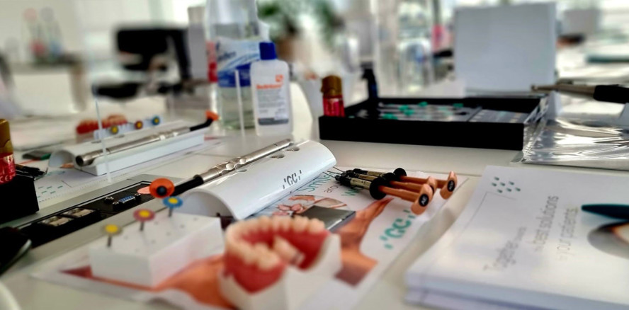 GC Hands-on-Kurs: Einfache Wege zur ästhetischen Frontzahnversorgung