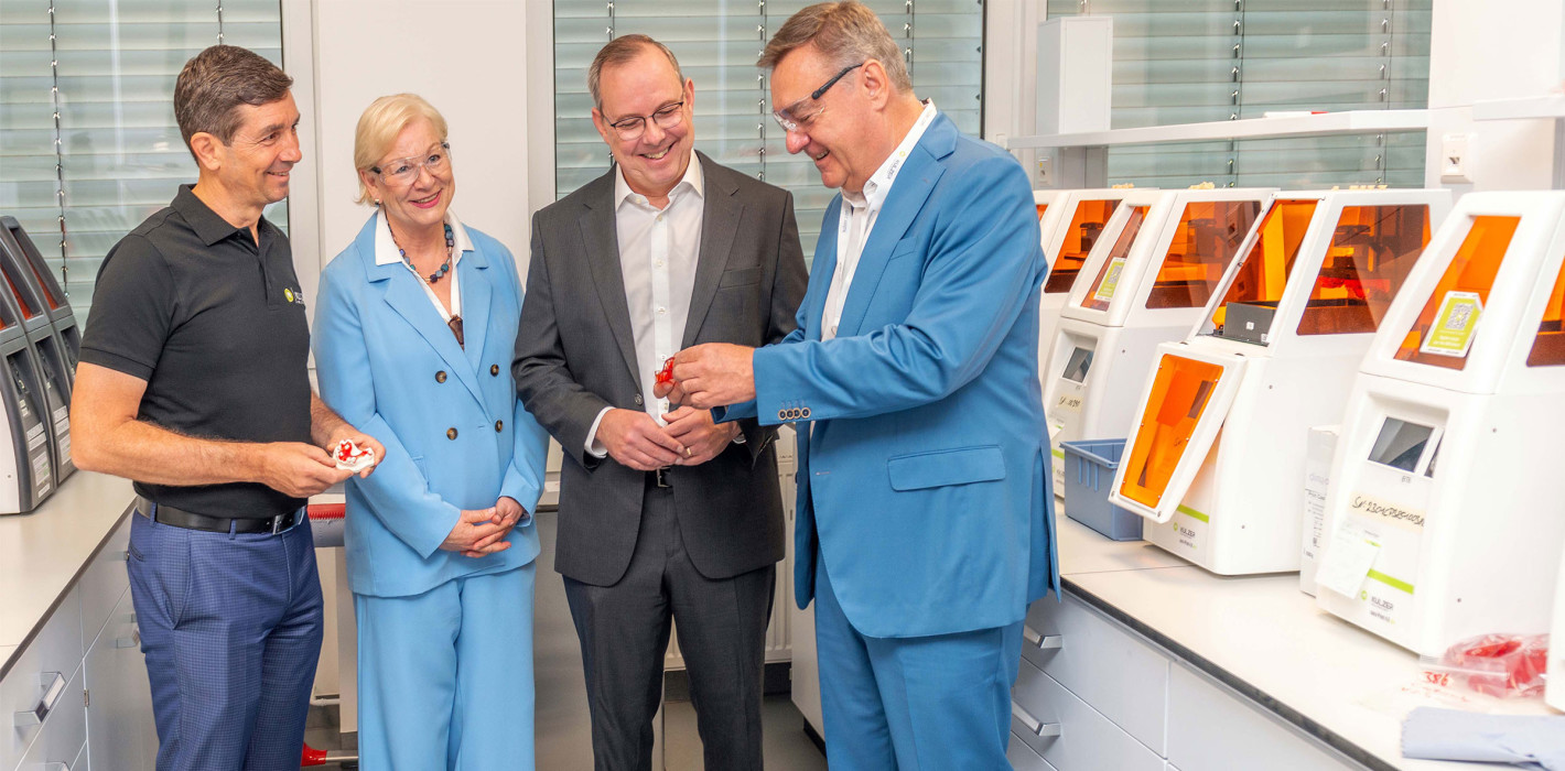 Kulzer bezieht neues Forschungs- und Entwicklungszentrum