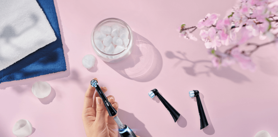 Tag der Zahngesundheit 2024: Oral-B gibt Zahnpflege-Tipps