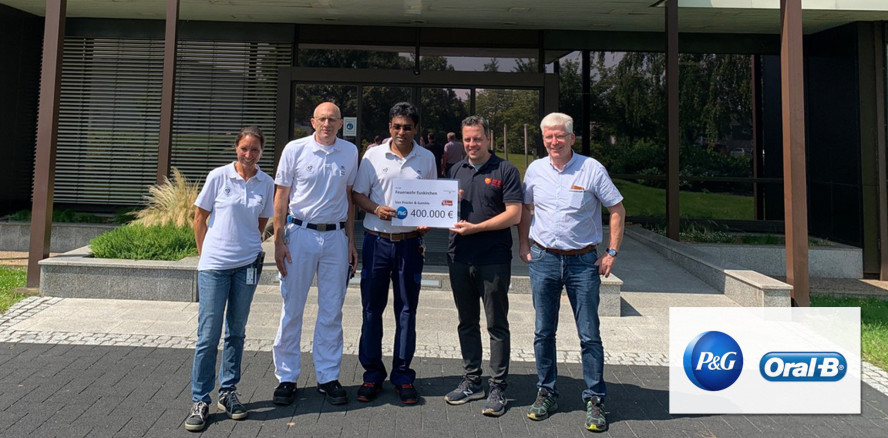 P&G spendet 400.000 Euro an die Feuerwehr in Euskirchen