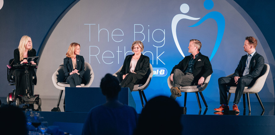 Oral-B Initiative für den gleich­be­rechtigten Zugang zur Mundpflege