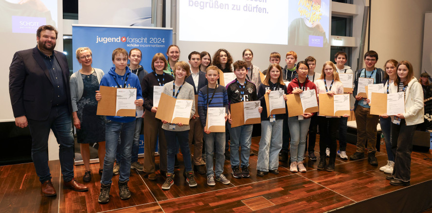 Die SCHOTT AG unterstützt jugendlichen Forscherelan
