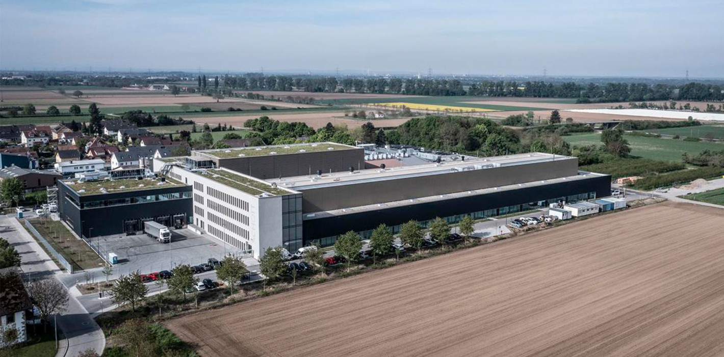Made in Germany: SCHOTT weiht neues Werk in Mühlheim ein