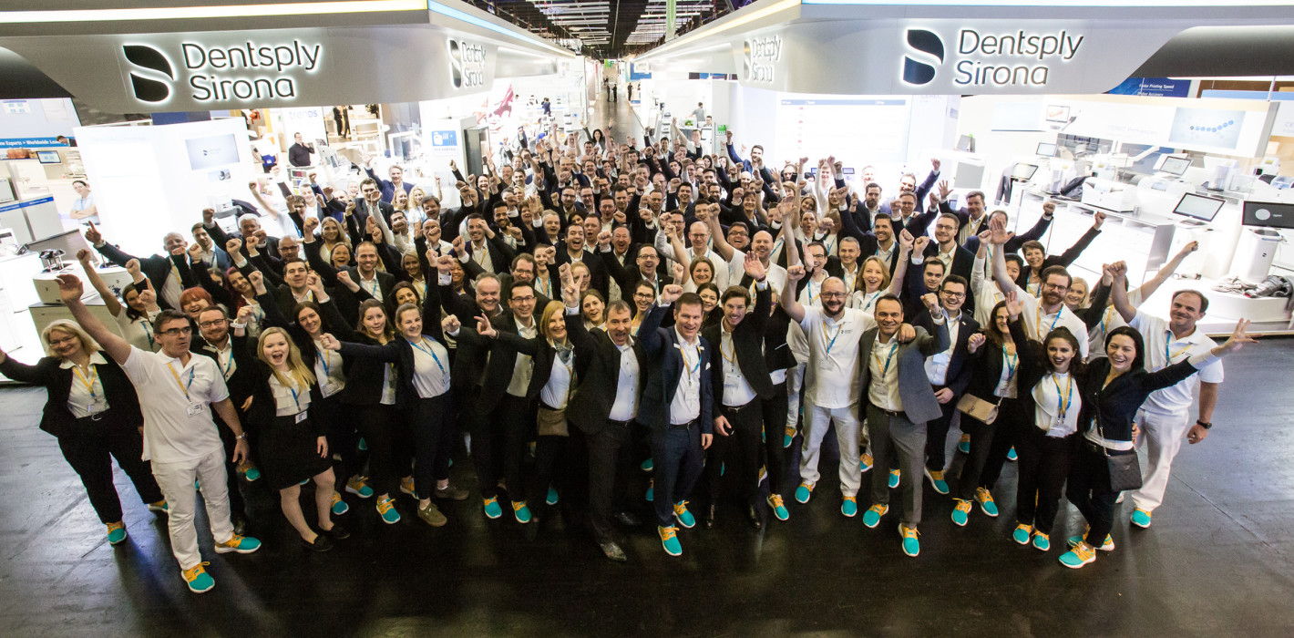 Dynamisch, innovativ und leistungsstark: So präsentiert sich Dentsply Sirona