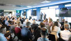 Dentsply Sirona war Gastgeber des ausverkauften Ankylos AestheticMasters Congress 2025