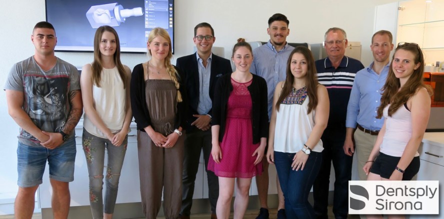 Angehende Zahntechniker zu Gast beim CAD/CAM-Vorreiter Dentsply Sirona