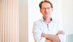 Kurs auf Nachhaltigkeit – Dr. Selt­mann über nachhaltige Zahnmedizin