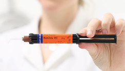 Neu von VOCO: Composite-Basis Rebilda DC fluorescent