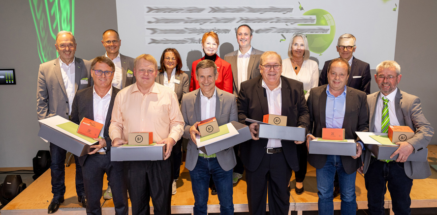 W&H-Jubiläen: Seit 1.595 Jahren mit viel Herz dabei