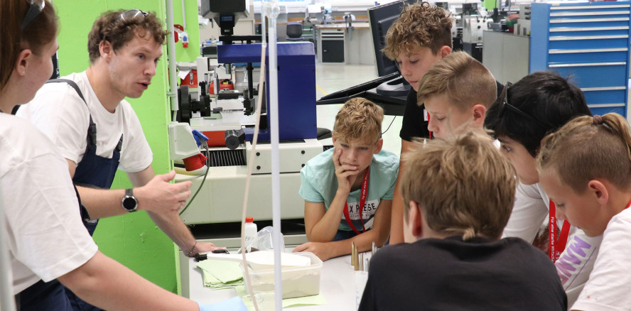 W&H: Ferien-Highlights für die Forscher:innen von morgen