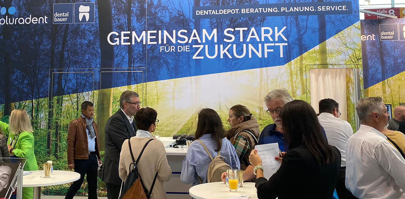 Schulterschluss: Quo vadis, Pluradent und dental bauer?