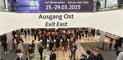 IDS 2025: Implantologie als Prophylaxe mit Breitenwirkung