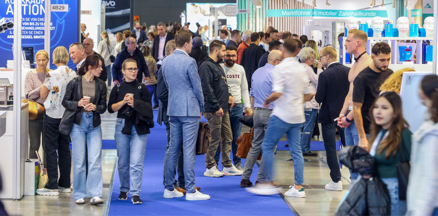 infotage FACHDENTAL Stuttgart: Programm voller Highlights