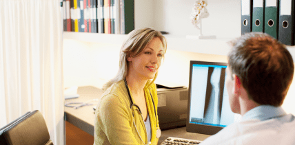 Reif für KI: Was Deutschlands Ärzte und Patienten über KI denken