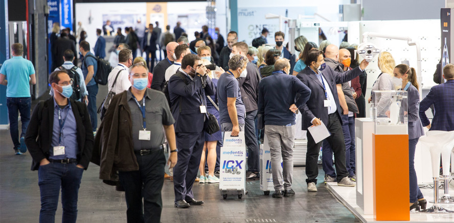 van der Ven und minilu sind gemeinsam auf der IDS 2023