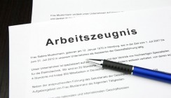Im Arbeitszeugnis gelogen: Flunkerei mit Folgen