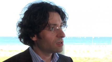 Wachsende Bedeutung der Endodontologie (Interview mit Dr. Tomas Lang)