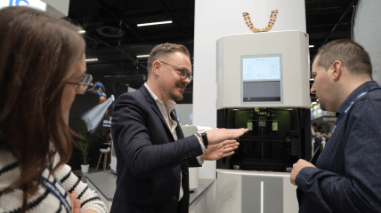 DMG präsentiert seine neuesten Innovationen auf der IDS 2025